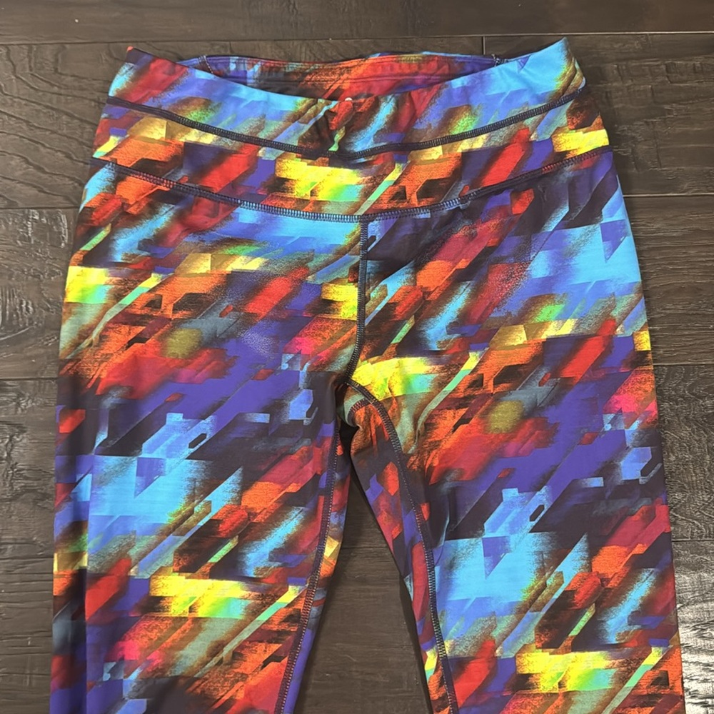 Athleta Women’s Leggings Size Medium - Multicolor Abstract Pattern - Picture 2 of 6